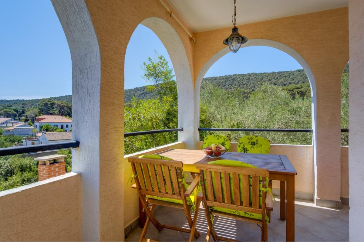 Apartmani Nadalina Veli Losinj Exterior photo
