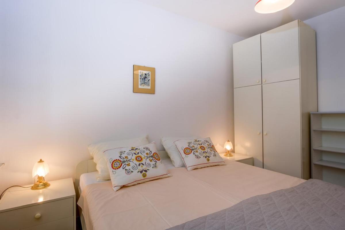 Apartmani Nadalina Veli Losinj Exterior photo