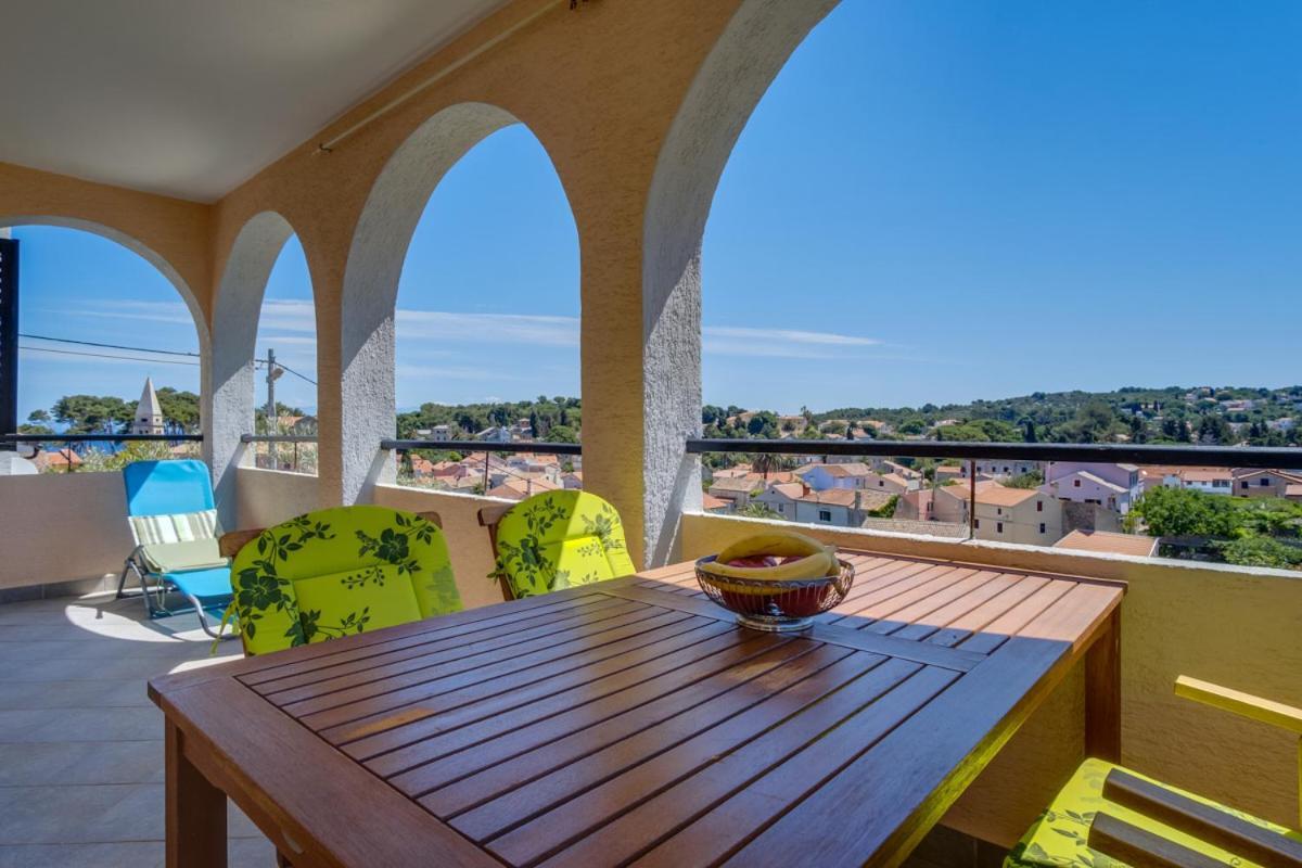 Apartmani Nadalina Veli Losinj Exterior photo