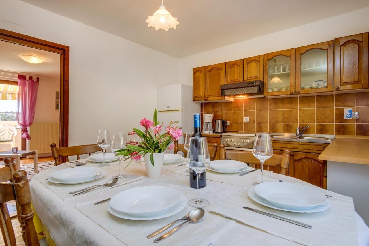Apartmani Nadalina Veli Losinj Exterior photo